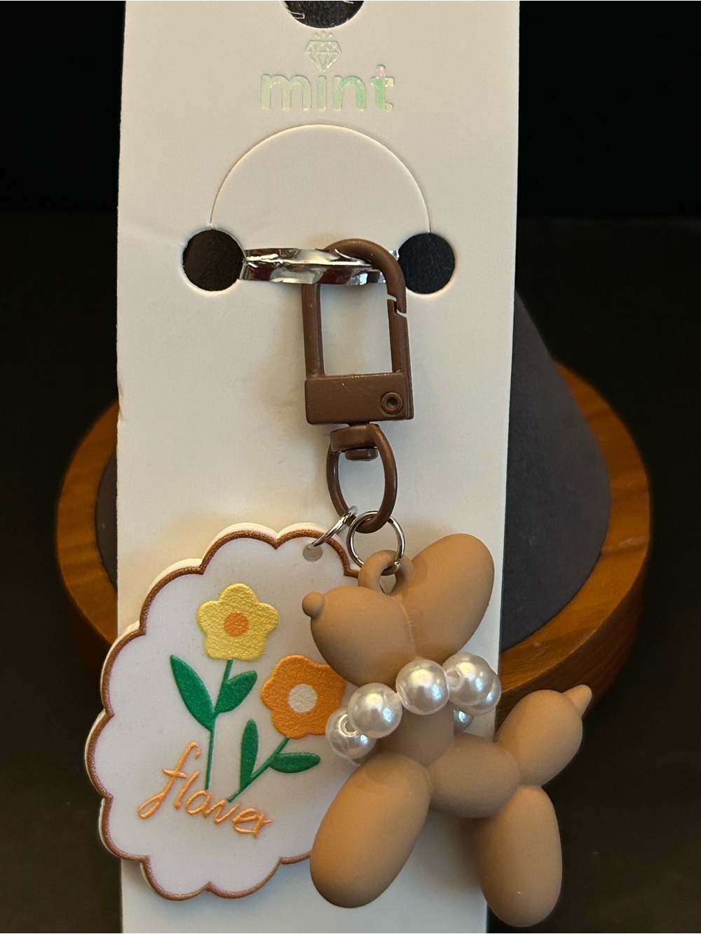 Mint Beige or Brown Balloon Dog Keychain Zipper Pull with Flower Tag NWT - Picture 8 of 8